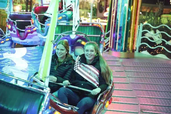 Two friends on a Freimarkt ride